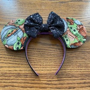 Small Shop Baby Yoda Disney Minnie Ears